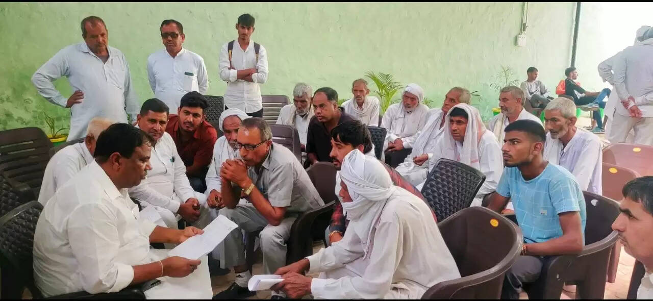 जनहित कार्यो में अधिकारियों की ढिलाई बर्दाश्त नहीं की जाएगी : राज्यमंत्री अनूप धानक