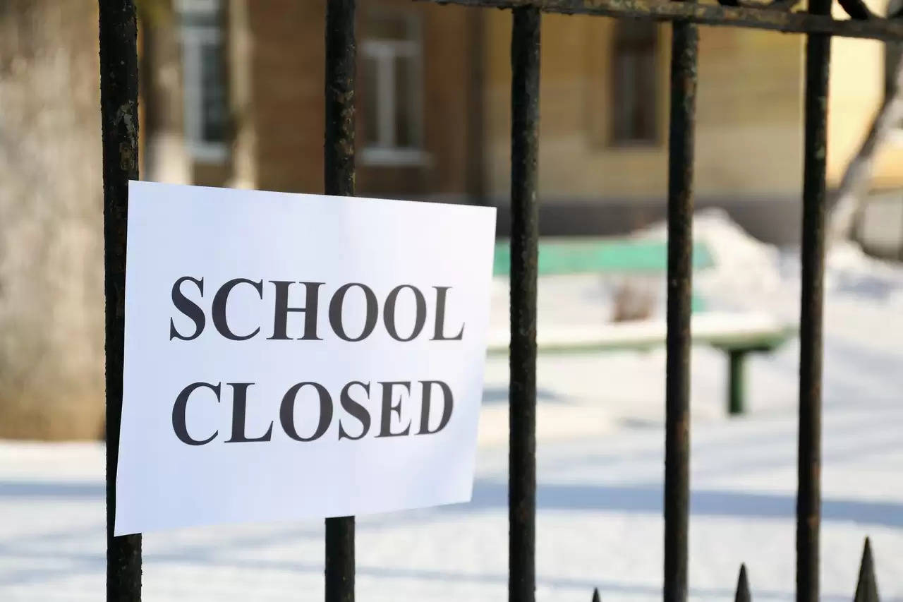 School Closed: हरियाणा में सभी स्कूल एवं कॉलेज रहेंगे बंद- जाने डिटेल