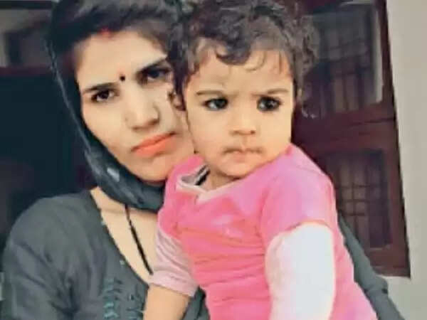 अंबाला के गांव दुखेड़ी में बहू ने दहेज की माग से तंग आकर की आत्महत्या, ससुरालजनों ने बिना किसी को शामिल किए हार्टअटैक बोल कर दिया संस्कार, फिर चला पता…