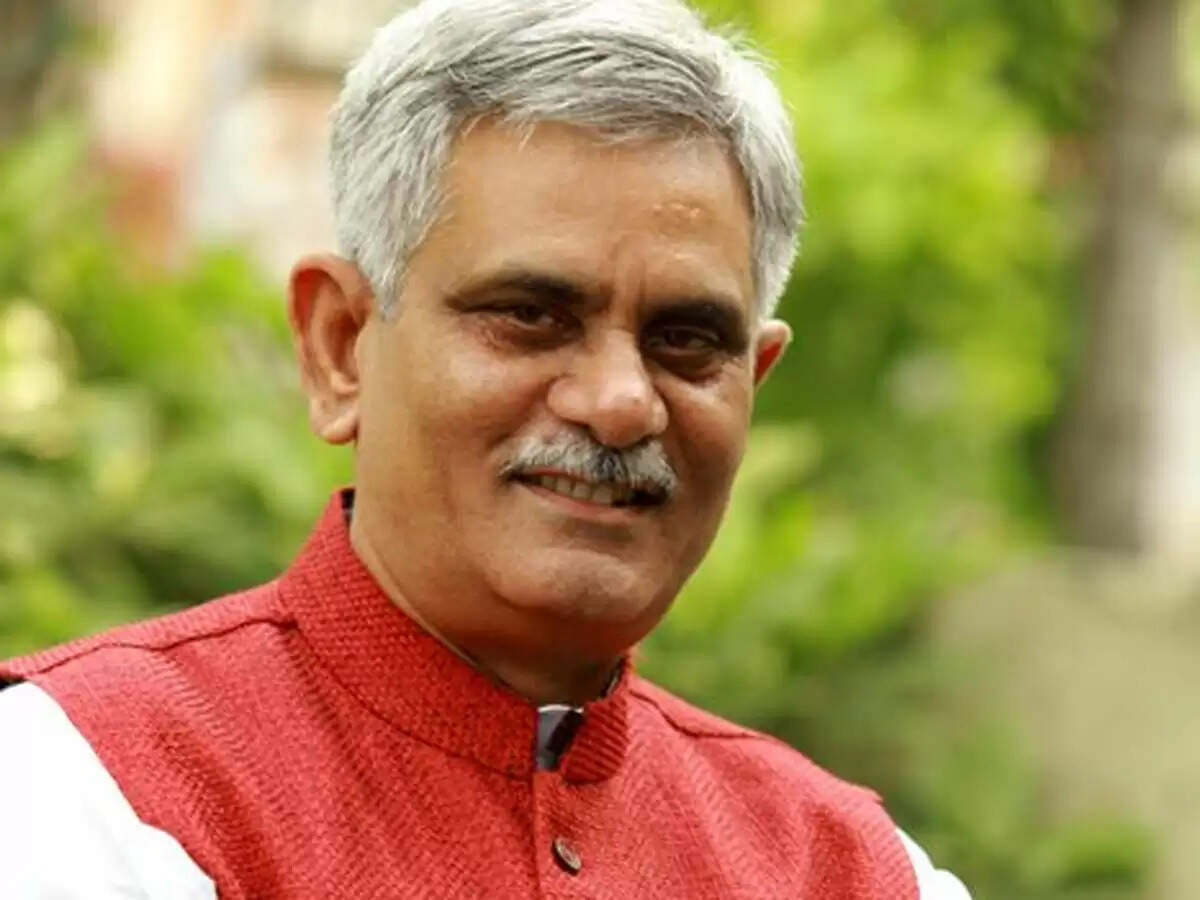 बड़ी उम्र की महिलाओं के पांव छूए है किसी से माफी नहीं मांगी, लोगों का समर्थन नहीं मिला इसलिए चले गए प्रदर्शनकारी