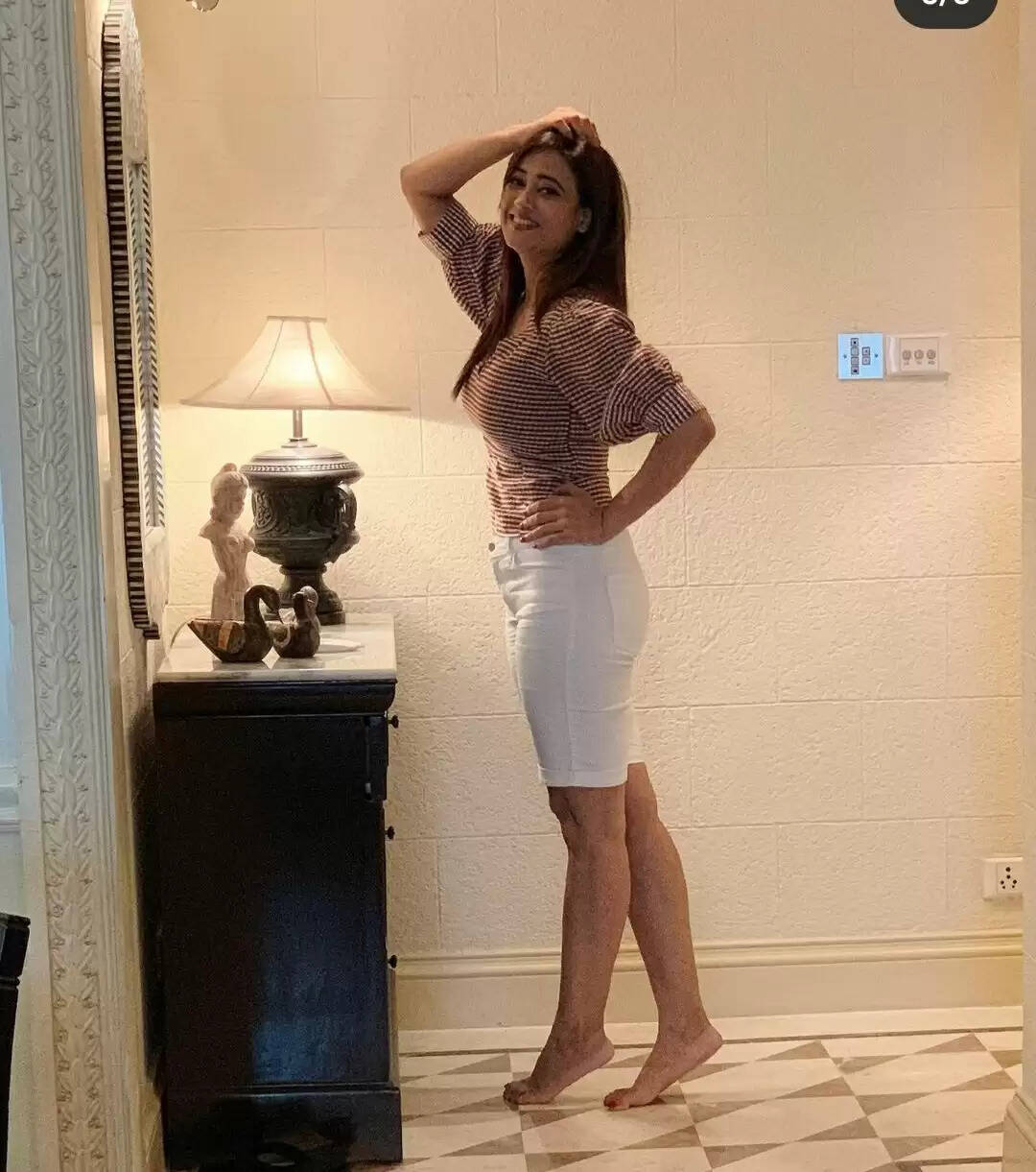 श्वेता तिवारी ने स्टाइलिश और ग्लैमरस अंदाज से जीता फैन्स का दिल, देखें श्वेता की हॉट फोटो