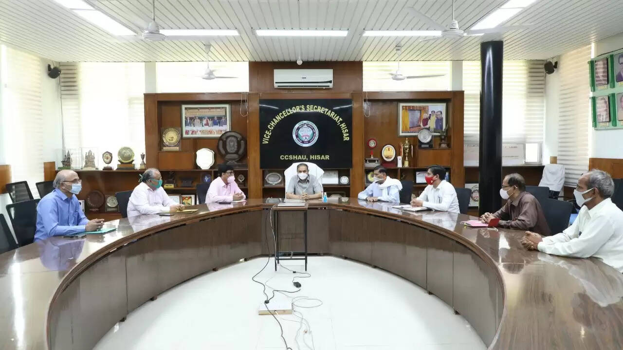 उर्वरकों का अंधाधुंध प्रयोग पर्यावरण व जीवों के लिए घातक : प्रोफेसर बी.आर. काम्बोज