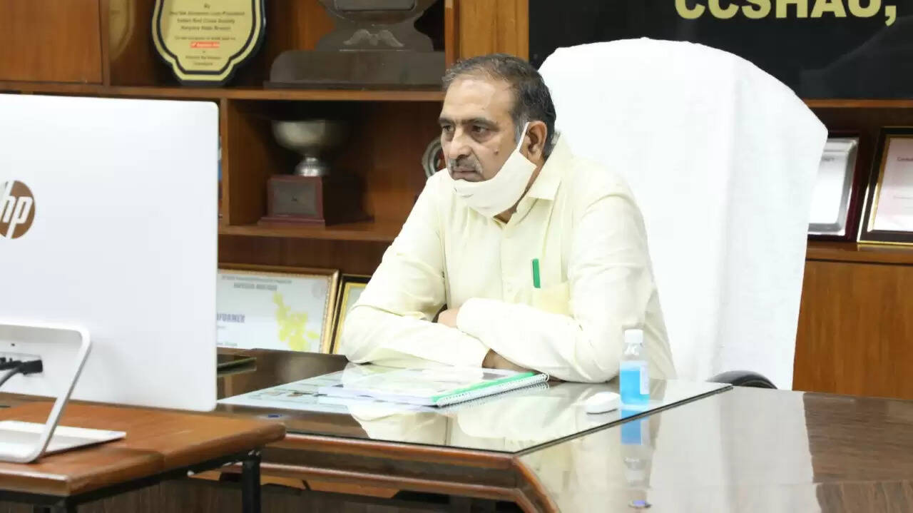 किसानों की आवश्यकतानुसार विकसित करें बाजरा की उच्च गुणवत्ता व रोग प्रतिरोधी किस्में : प्रोफेसर बी.आर. काम्बोज