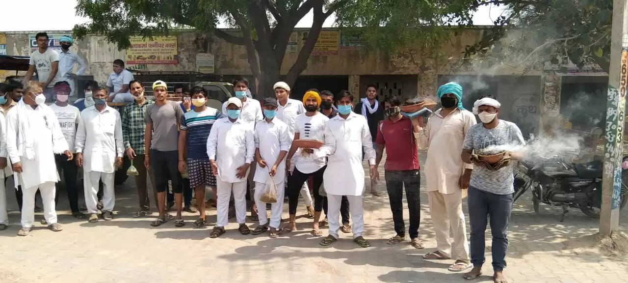 सिसाय गांव में कोविड केयर के लिए सीएमओ ने मैनपावर न होने का दिया तर्क, कहा- सोमवार या मंगलवार को सिसाय गांव का करेंगी दौरा