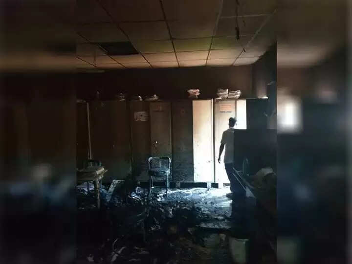 50 करोड़ के घोटाला की जांच चल ही रही थी और इससे पहले नगर निगम के दफ्तर में ही आग लग गई…