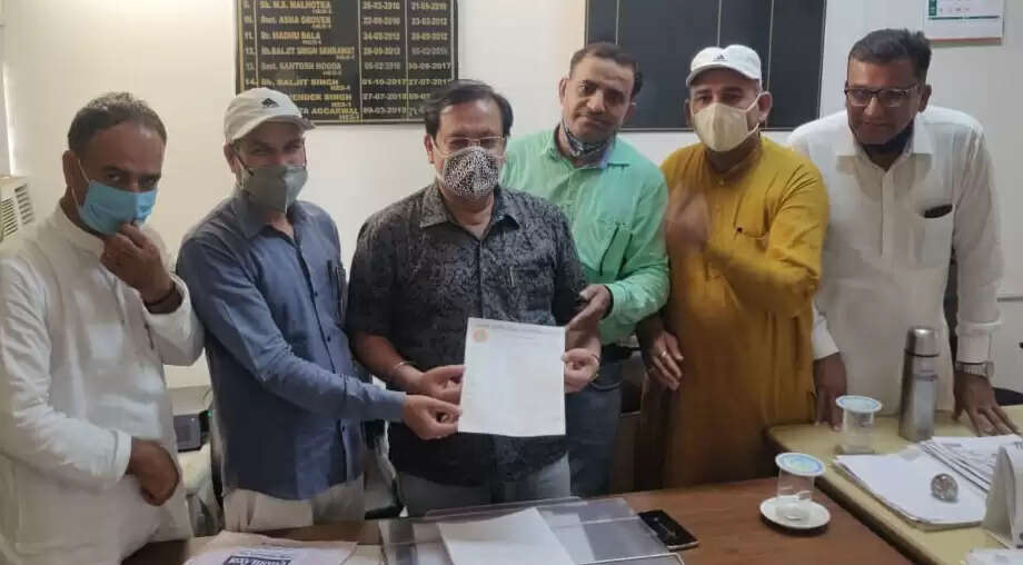 ऑक्सीजन प्लांटों से हटाकर जेबीटी शिक्षकों को भेजा जाए स्कूलों में