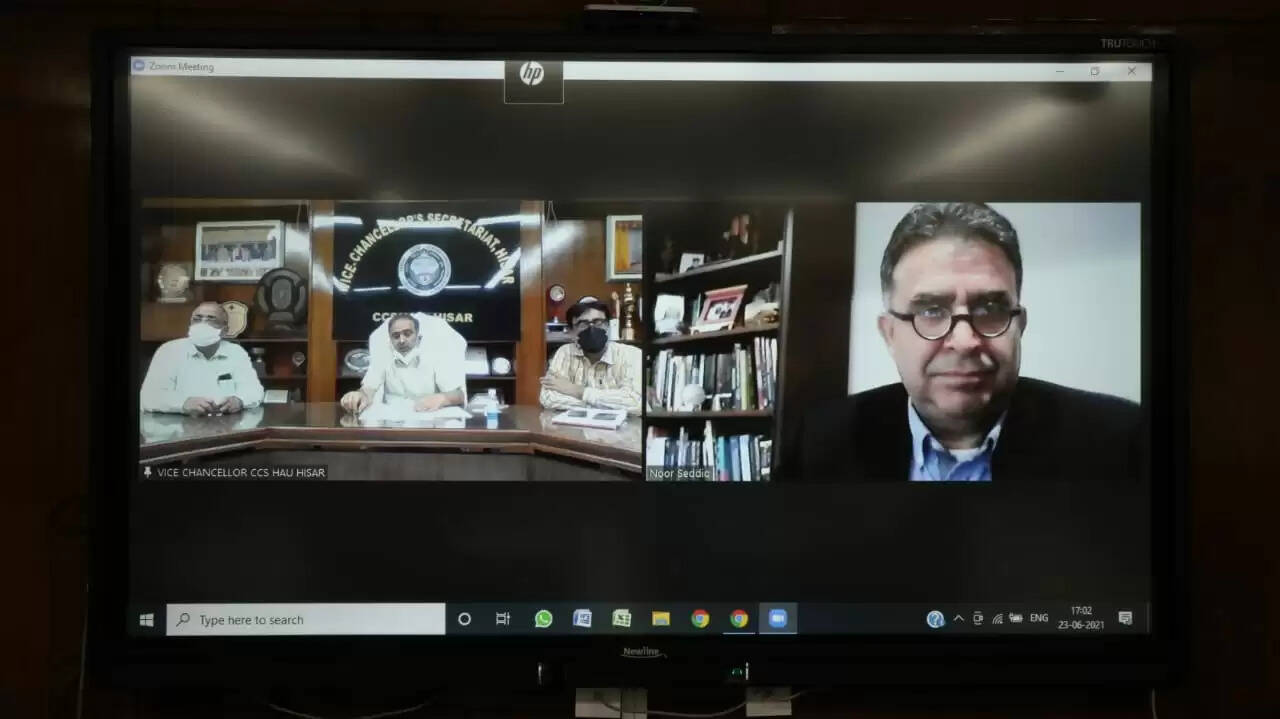 अफगानी कृषि अधिकारियों व वैज्ञानिकों को तकनीकी कौशल प्रदान करेगा एचएयू : प्रोफेसर बी.आर. काम्बोज