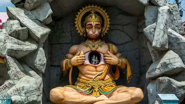 Hanuman Jayanti 2021 आज रात दिखाई देगा 2021 का सबसे बड़ा चंद्रमा , हनुमानजी के सामने दीपक जलाकर हनुमान चालीसा का पाठ करने से होगी इच्छा पूरी