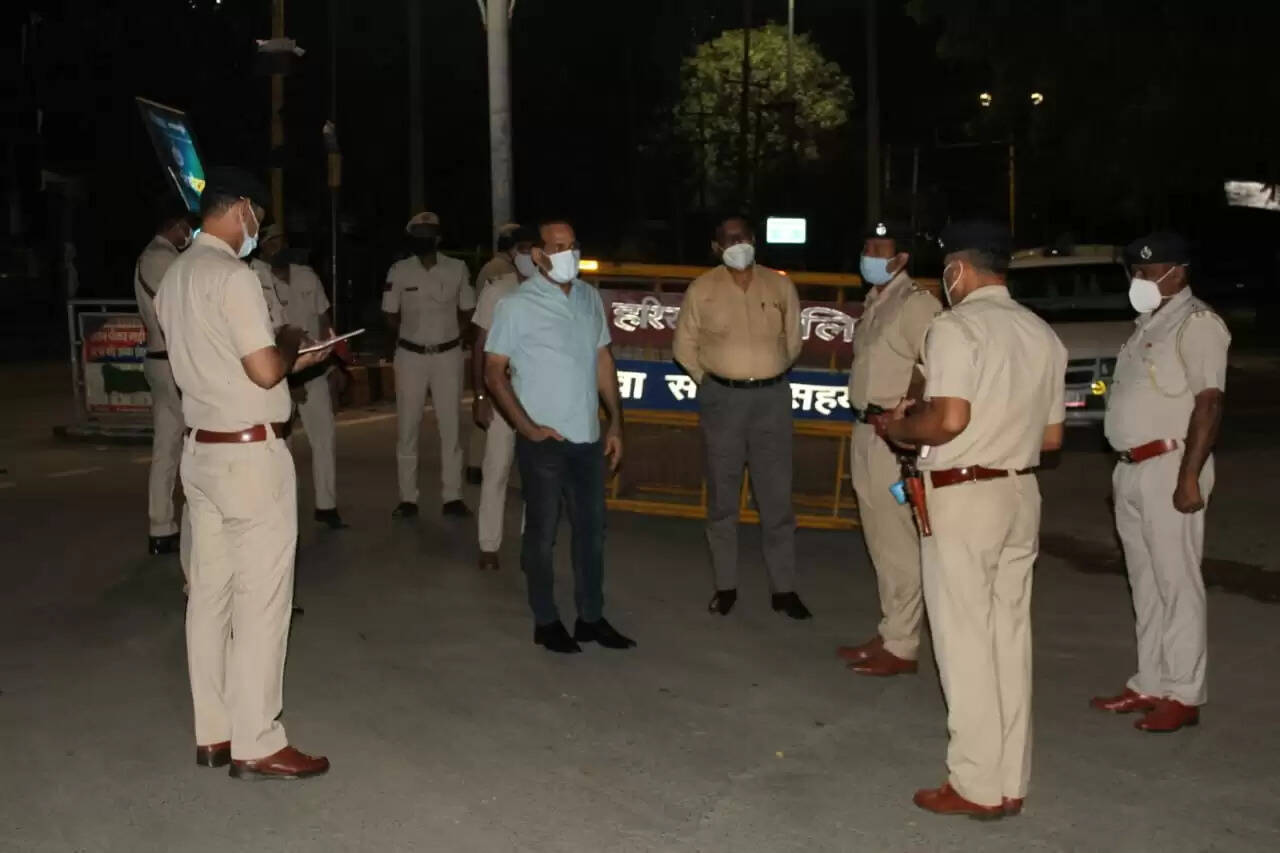 नाइट डोमिनेशन में 960 ग्राम गांजा, 7 ग्राम हेरोइन और दो अवैध पिस्तौल पकड़े