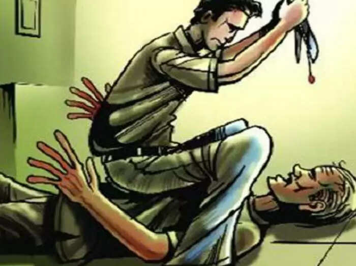 63 साल के बुजुर्ग की बेरहमी से हत्या, होटल के बाहर चारपाई पर मिला शव
