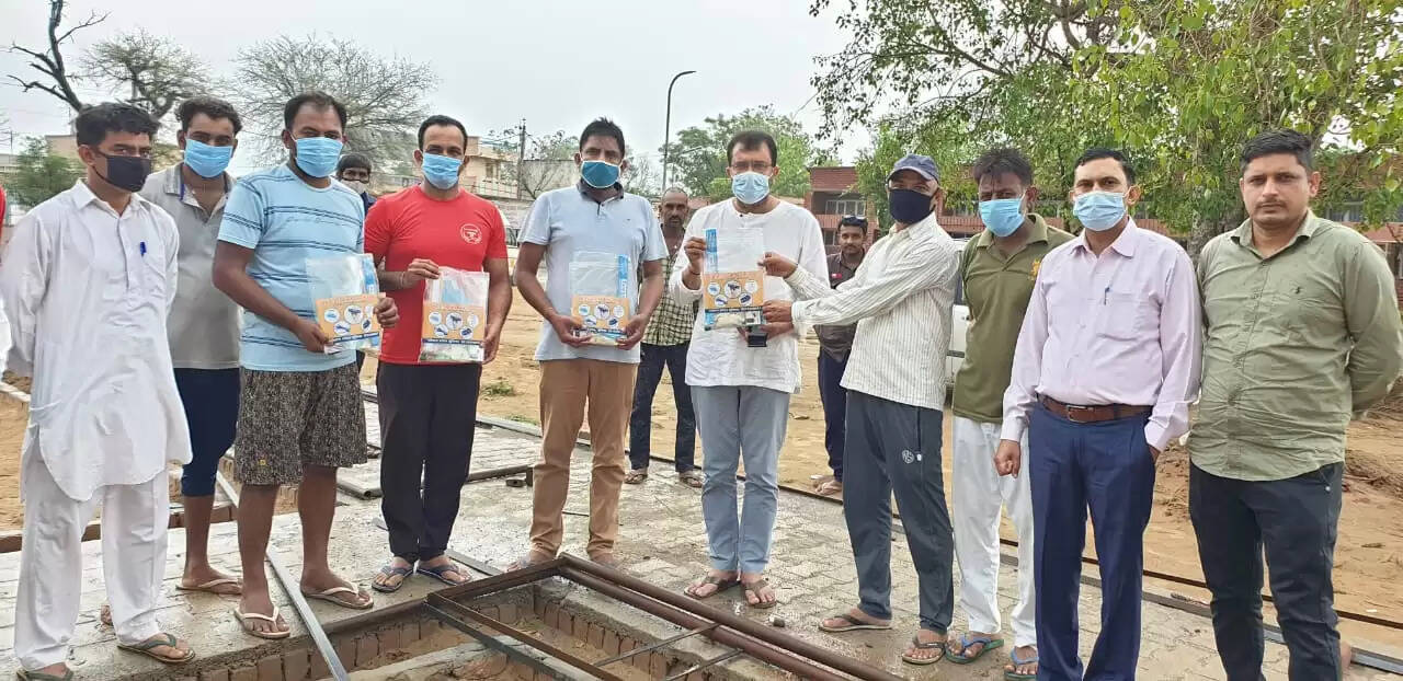 कोरोना की तीसरी लहर से बचाव को लेकर चलाई-दोस्तों, आओ चलें जिंदगी बचाएं मुहिम