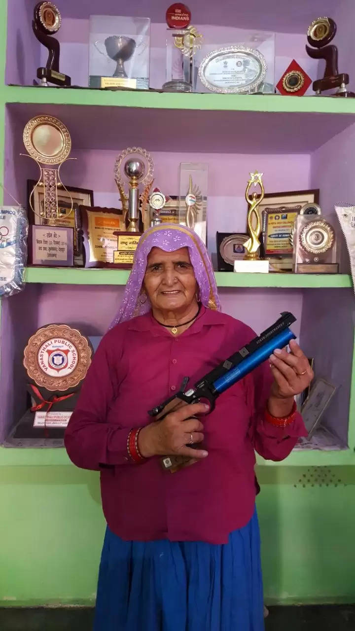 Shooter Dadi Chandro Tomer : नही रही Shooter Dadi  Chandro Tomer, कोरोना संक्रमण से निधन