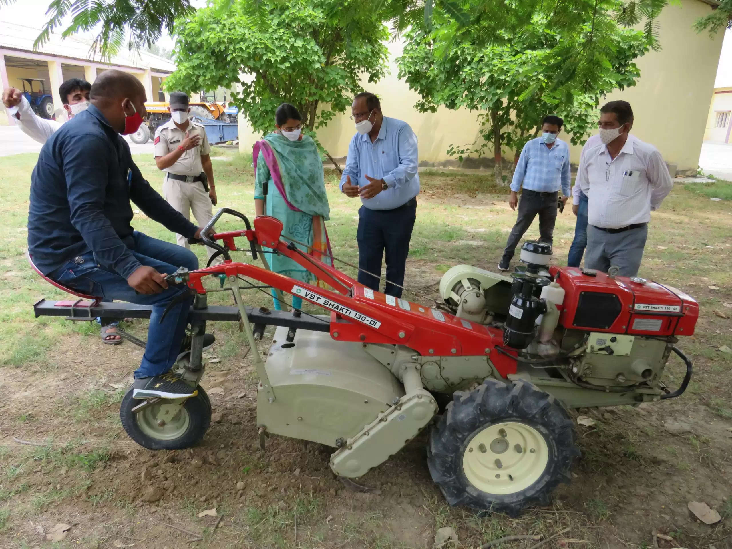 उपायुक्त डॉ. प्रियंका ने टीटीसी का निरीक्षण कर मशीनों के बारे में जानकारी ली