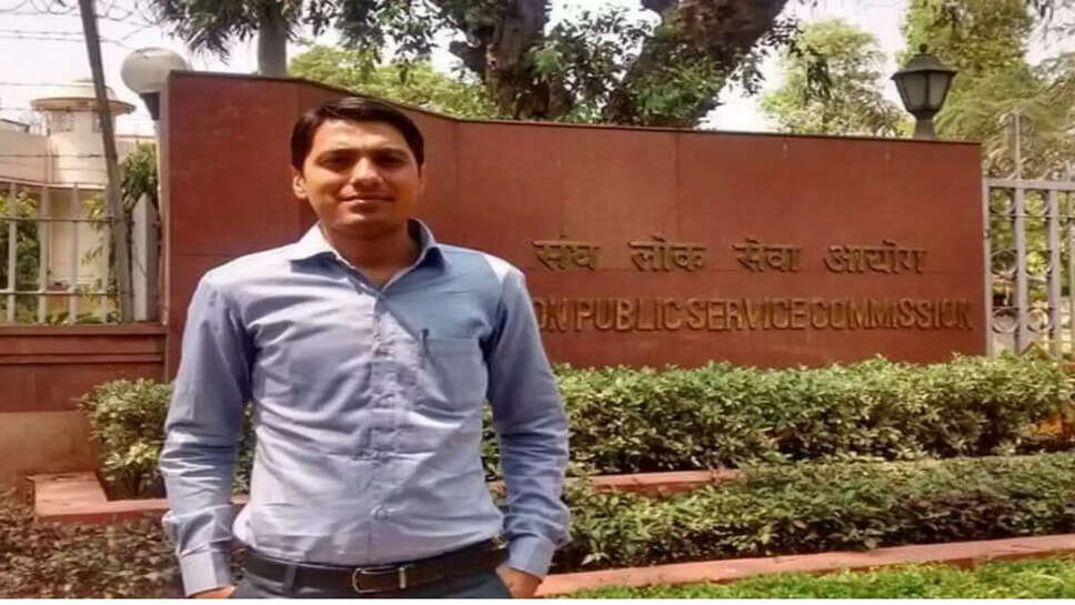  ऊंट गाड़ी खींचने वाले मजदूर के बेटे ने हासिल की बड़ी कुर्सी, कहानी सुन हो जाएंगी आंखे नम
