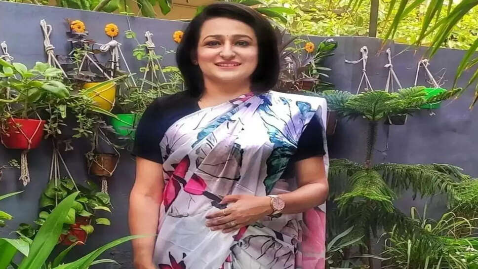 Success Story : माता पिता के कहने पर छोड़ी होम मिनिस्ट्री की नौकरी, ऐसे IAS बनी बहादुरगड़ की बेटी&nbsp;