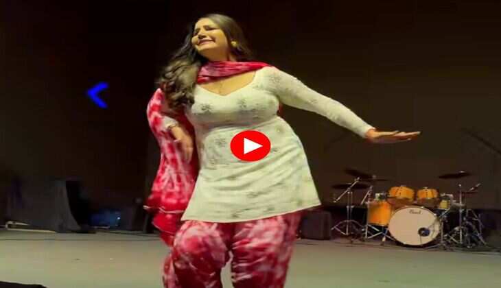 Sapna Choudhary Viral Dance : कुर्ती ढीली ढाली पर सपना चौधरी ने दिखाई गजब की अदाएं, बढ़ा दिया तापमान