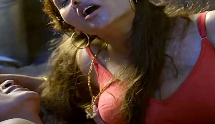 दोगुनी उम्र का पति दवाई खाकर रात को पत्नी के साथ करता था ये काम, महिला ने बताई पूरी कहानी