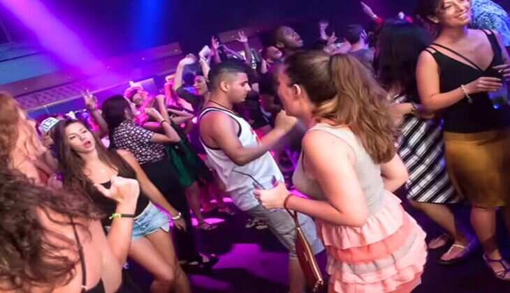 Goa : शाम होते ही गोवा की इन 6 जगहों पर माहौल हो जाता है रंगीन, डीजे नाइट में थिरकते हैं लोग