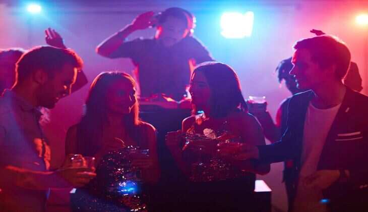 Gurugram की ये 5 जगहें विदेशों से भी है सुदंर, दोस्तों के साथ पार्टी करने के लिए है बेस्ट