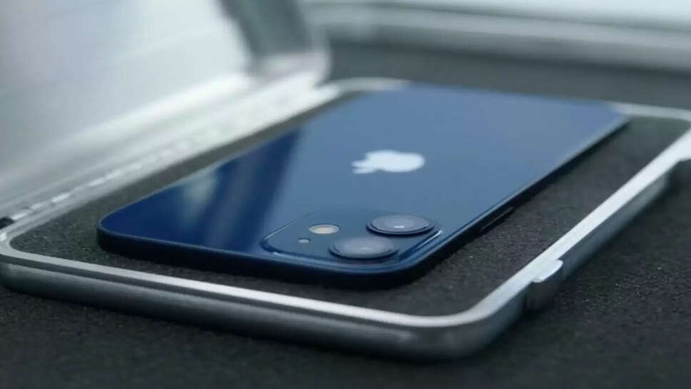 Flipkart Sale: आधी से भी कम कीमत पर मिल रहा iPhone 12, कीमत जानकर हो जाओगे खुश 