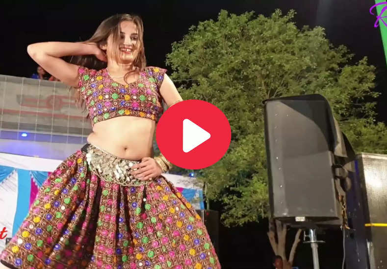 Haryanvi Hot Dance फैंस के दिलों पर कहर बरपा रहा है कोमल रंगीली का ये डांस वीडियो वायरल 9203