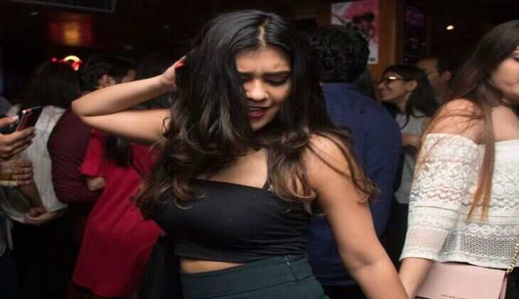 Delhi NCR में गुजारनी है रात तो ये क्लब है बेस्ट, लोग सुबह के 4 बजे तक करते हैं यहां इंजॉय