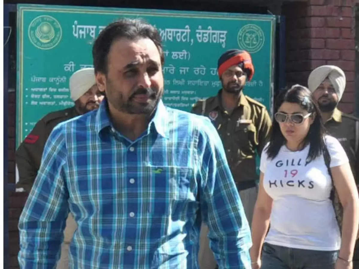 Bhagwant Mann Age, Wife, Family,  contact number, Biography in hindi and More