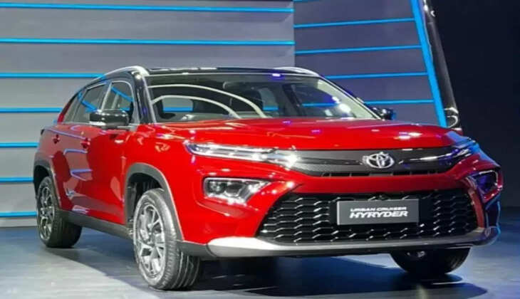 Toyota Car Price Hike : टोयोटा ने महंगी कर दी ये कारें, जानिए किसके कितने बढ़े दाम