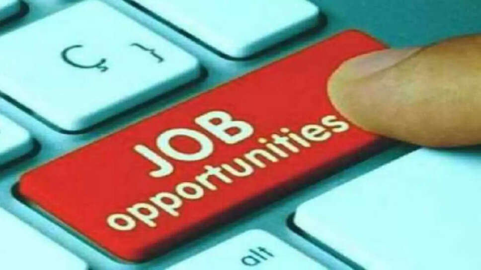 Job Offer : कंपनी दे रही हर माह 8 लाख रुपये फिर भी नहीं मिल रहे कर्मचारी
