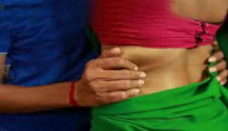 Affair : बेटे ने चाचा को मां के साथ संबंध बनाते देखा, फिर 3 दिन बाद हो गया ये काम
