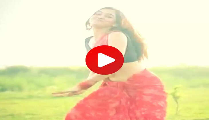 Desi bhabhi video: लाल साड़ी पहन देसी भाभी ने मचाया धमाल, अदाए देख फैंस हुए दीवाने&nbsp;