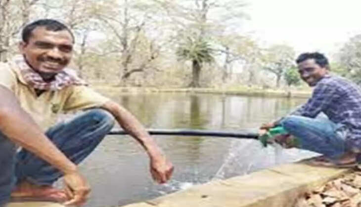 बिना बिजली के खेतों में पहुंच रहा नदी का पानी, जानिए कैसे?