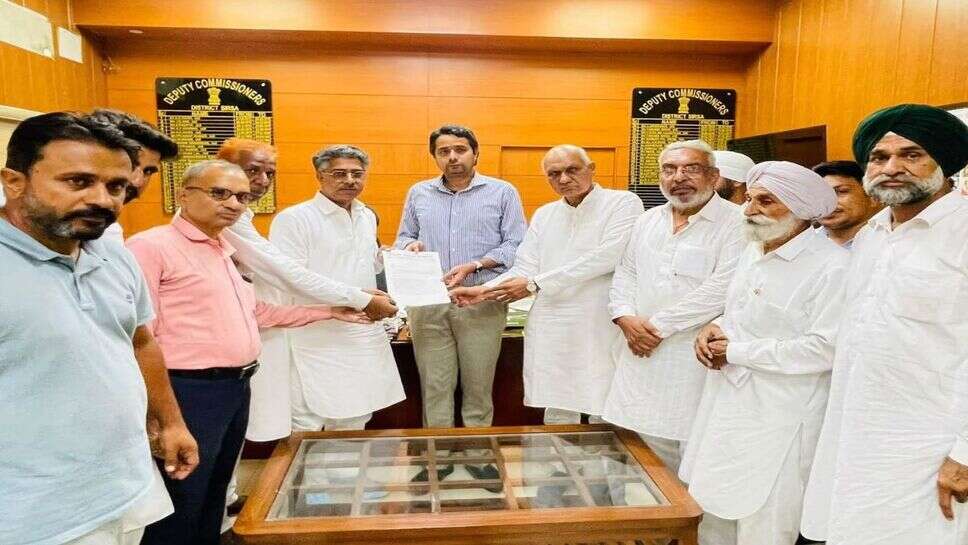 फसल नुकसान के आकलन के लिए खेतों में जाएं अधिकारी, सरकार से मुआवजे की मांग