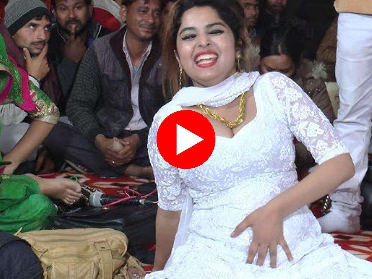 Haryanvi Dance : मुस्कान बेबी ने स्टेज पर किया उछल-उछल कर डांस, सपना को भूल गए फैंस