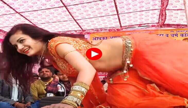 Komal Rangili Dance : घाघरा चोली में कोमल रंगीली का बेजोड़ डांस देख लोगों के छूटे पसीने