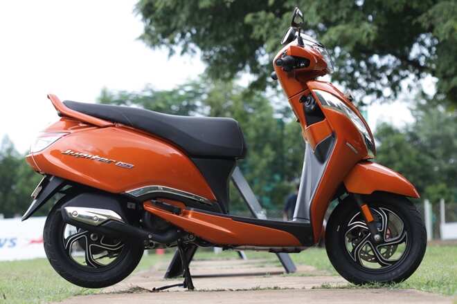 TVS का नया स्कूटर हुआ लॉन्च, एक्टिवा के छूटेंगे पसीनें, दे दिए बाइक वाले जबरदस्त फीचर्स