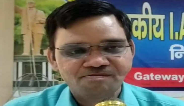  माफिया के 7 बार अटैक करने के बाद भी नहीं मानी हार आंख की रोशनी न होने पर भी UPSC में मारी बाजी