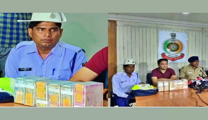 Viral News: पुलिसकर्मी को रास्ते में मिले 45 लाख पर नहीं डोला इमान, जानें पूरा मामला