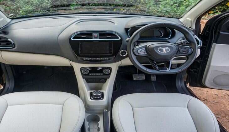 Electric Cars: बढ़ते फ्यूल की कीमतों से हैं परेशान तो बेहद कम कीमत में घर ले आएं ये सस्ती ईवी कारें