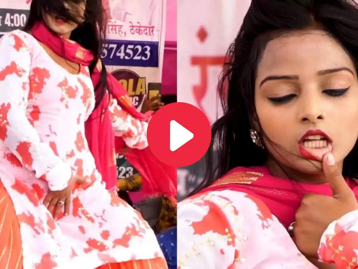 Komal Choudhary Dance : कोमल चौधरी के हॉट ठुमकों ने फैंस के दिलों में लगाई