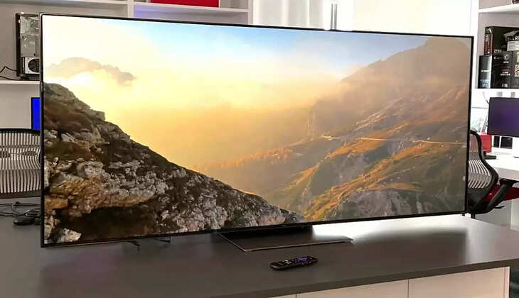 आधी से भी आधी कीमत पर मिल रहा ये HD Smart TV!