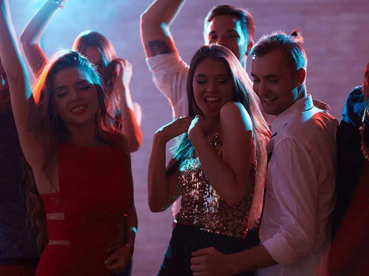 Night out : इन 5 जगहों पर लोग पूरी रात उठाते हैं नाइट पार्टी का मजा, पूरे देश में है मशहूर 