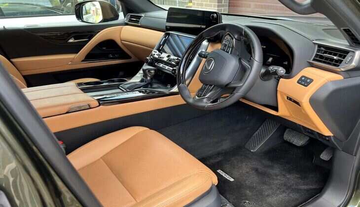 एक ही झटके में 20 लाख से ज्यादा सस्ती हो गई यह कार, फीचर्स जानकर आप भी रह जाएंगे हैरान