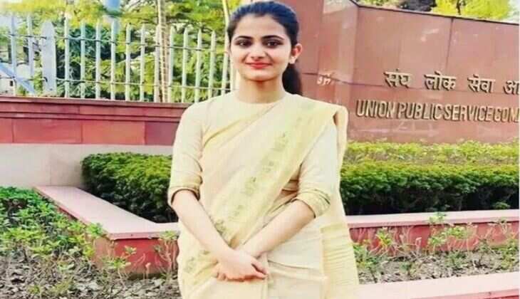 21 की उम्र में IPS और 22 की उम्र में IAS बनी ये लड़की, बिना किसी कोचिंग के हासिल की सफलता