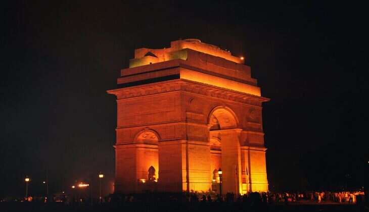 Delhi में रात में सुकून के पल बिताने के लिए बेस्ट है ये 8 जगह 