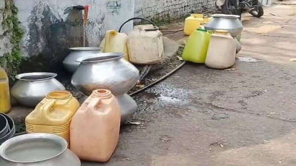 ऐलनाबाद में टेल के गांवों में पेयजल संकट, खारा पानी पीने से लोग हो रहे बीमार