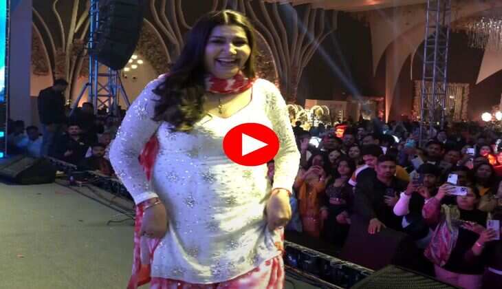 Sapna Choudhary Dance : खुले बालों में सपना चौधरी ने काटा गदर, देख फैंस हुए दीवाने