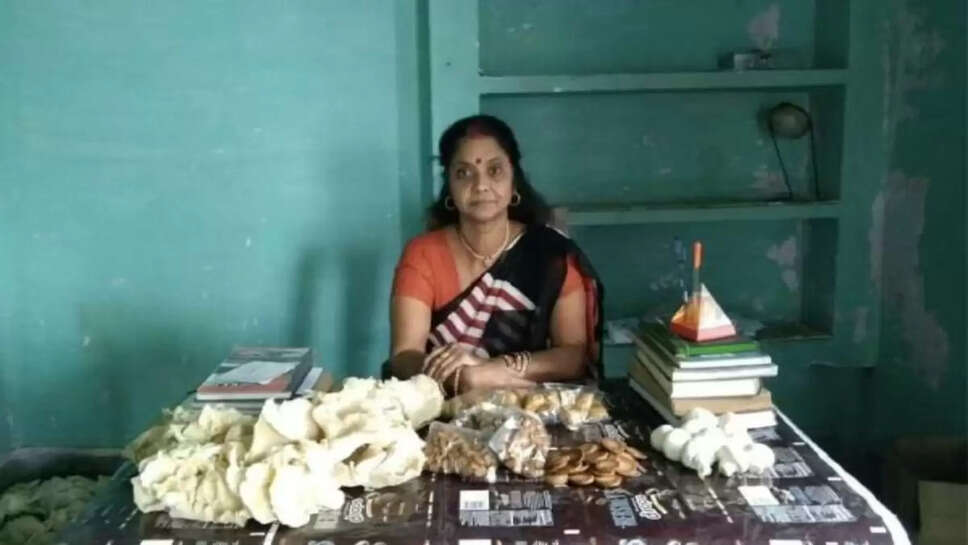हाउसवाइफ ने 1 हजार रु से शुरू किया खुद का बिजनेस, अब कमा रही 3 लाख रुपये
