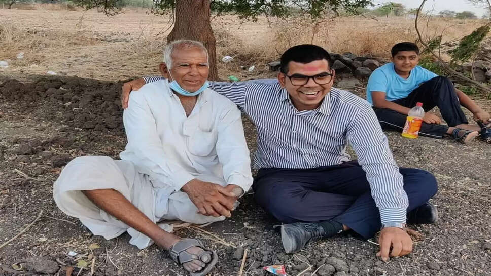 UPSC : पढ़ाई के लिए घर खेत सब रखा गिरवी, बाद में IAS की परीक्षा देकर किया कमाल&nbsp;