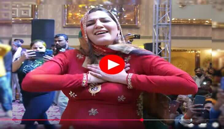Sapna Choudhary dance : सलवार सूट पहनकर सपना चौधरी बोली ठेके आली गली में घर मेरे यार का&nbsp;